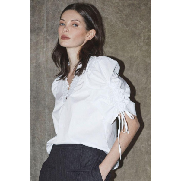 Sanna CC SS Puff V-Blouse