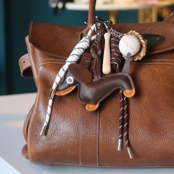Bag charm stor -Hund