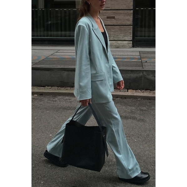 Leata maxi leather bag