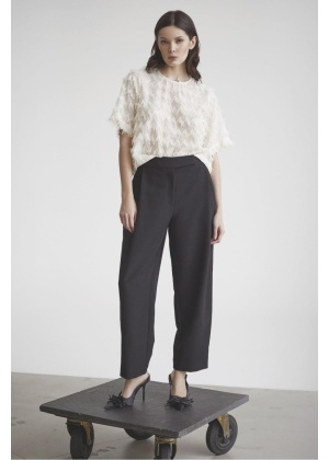 CC Vola carrot Pleat