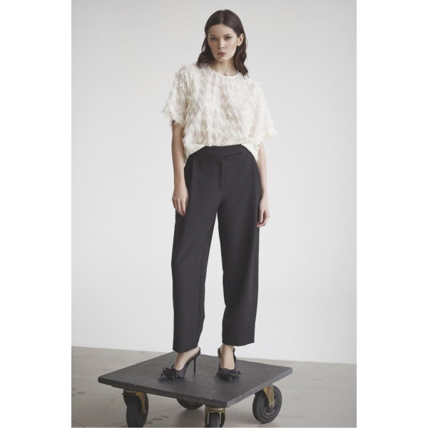 CC Vola carrot Pleat